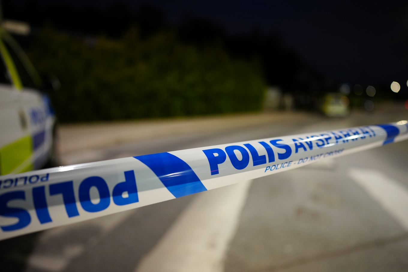 Räddningstjänst och polis larmades till platsen. Foto: Magnus Lejhall/TT