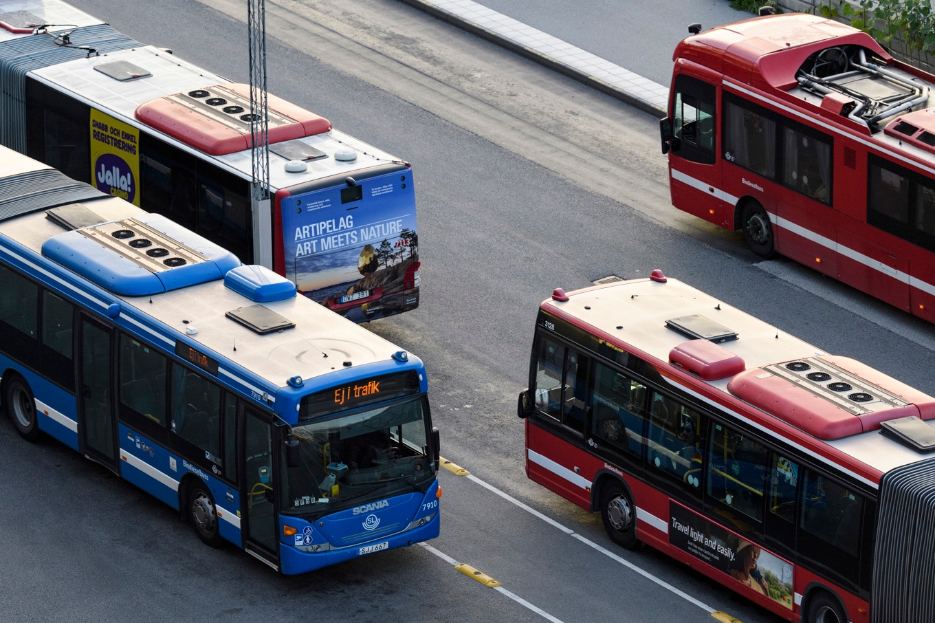 Mindre trängsel att vänta när Stockholm får fler avgångar med buss i höst. Foto: Oscar Olsson/TT