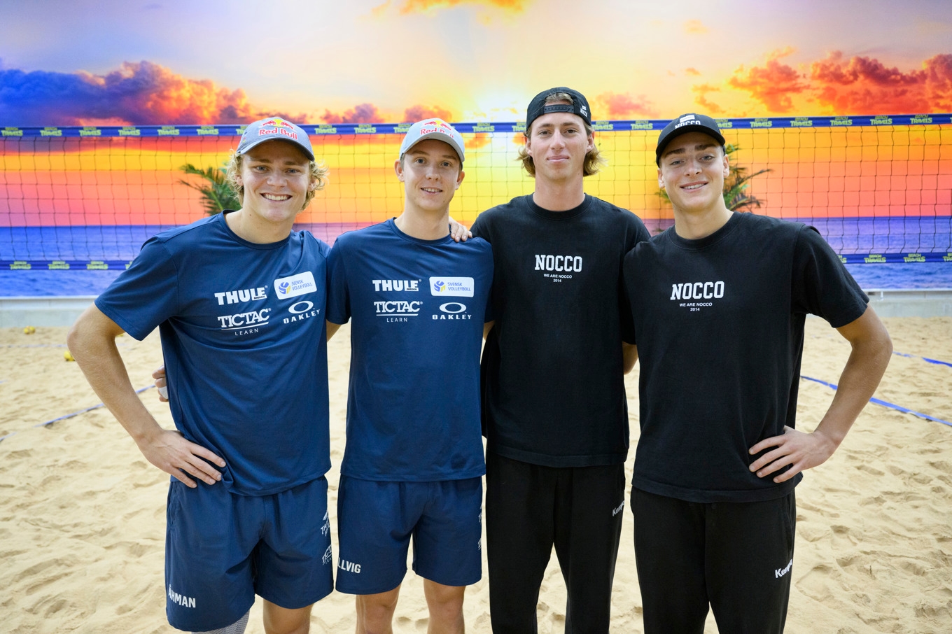 En helsvensk semifinal väntar i EM. David Åhman och Jonatan Hellvig (paret till vänster) ställs mot Jacob Hölting Nilsson och Elmer Andersson. Arvkivbild Foto: Jessica Gow / TT