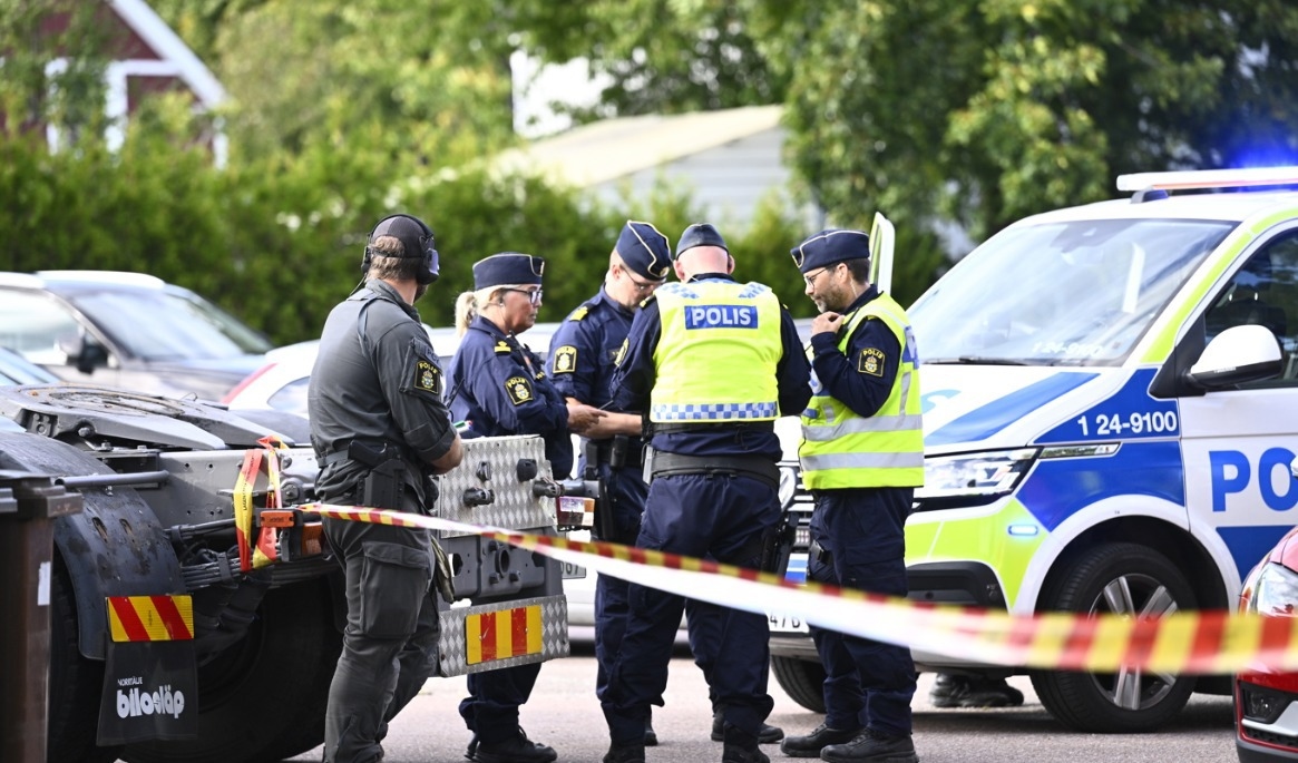 Polisen i Fagersta hyllas för sin insats i samband med skoldådet. Foto: Fredrik Sandberg/TT