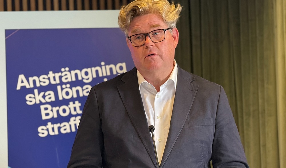 Justitieminister Gunnar Strömmer (M) menar på att det visst går att genomföra regeringens förslag till slutet av nästa mandatperiod. Foto: Staffan Erfors