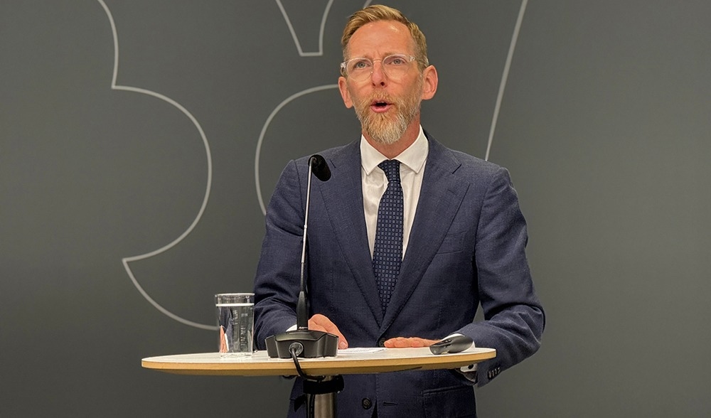 Socialminister Jakob Forssmed (KD) startar ett nytt nationellt hälsoprogram för barn, ända upp till 20 års ålder. Foto: Staffan Erfors