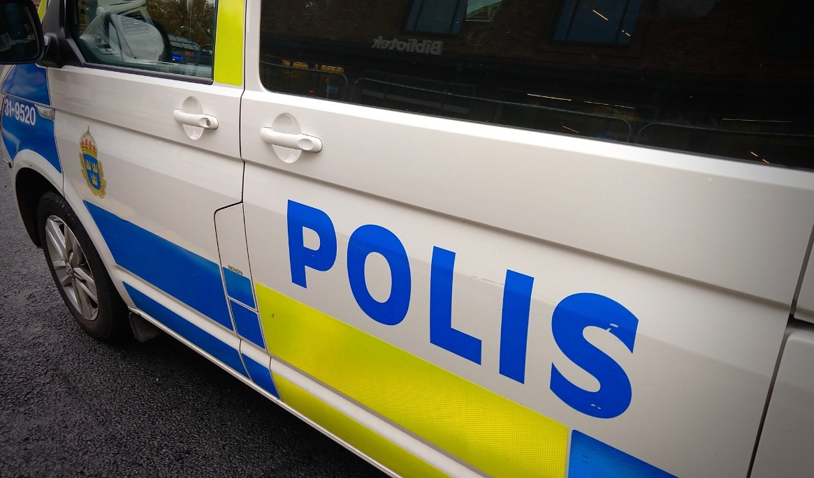 Flera personer har gripits efter att polis slog till mot ett företag i Åstorp. Foto: Epoch Times
