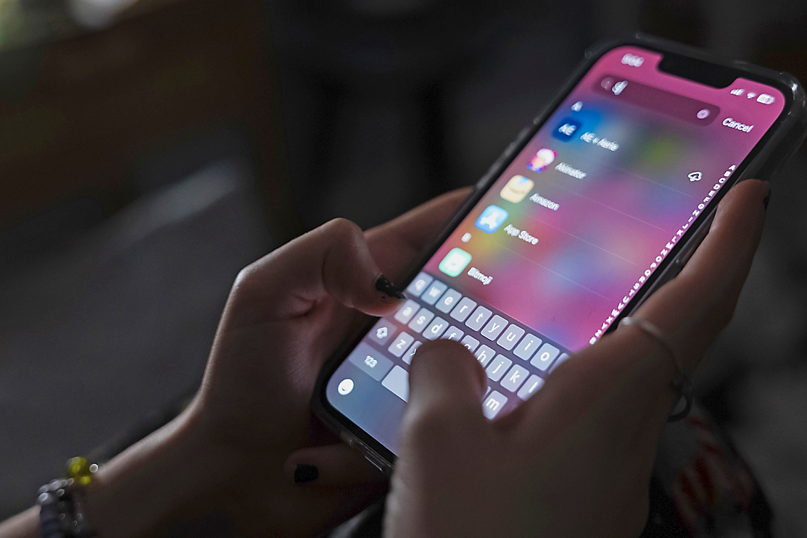 Australiens förbud mot sociala medier för unga var det första i sitt slag i världen. Nu vill regeringen skärpa reglerna ytterligare. Foto: Spencer Platt/Getty Images