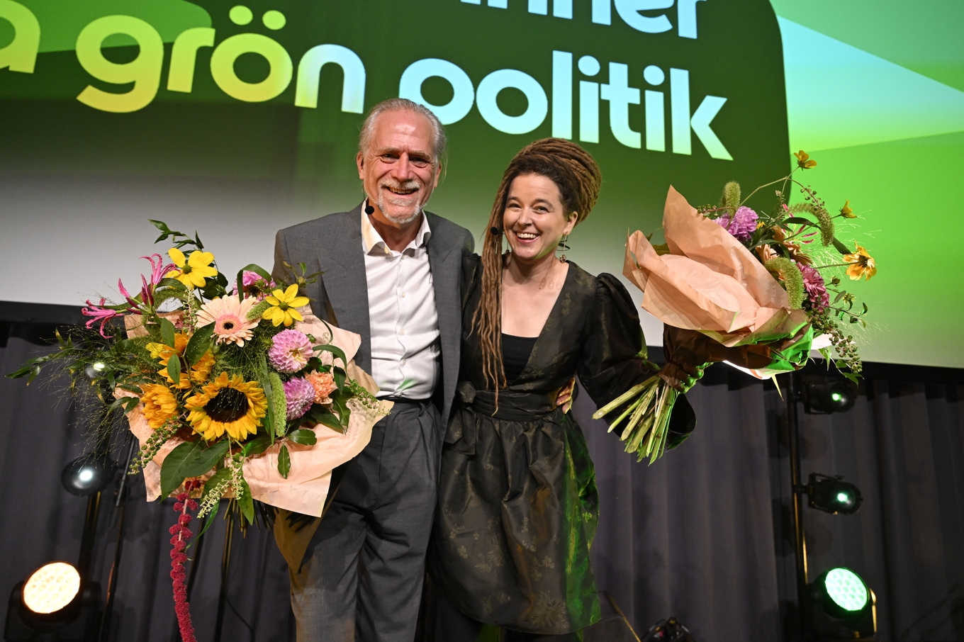 Miljöpartiets språkrör Daniel Helldén och Amanda Lind på Miljöpartiets valvaka. Foto: Jessica Gow/TT