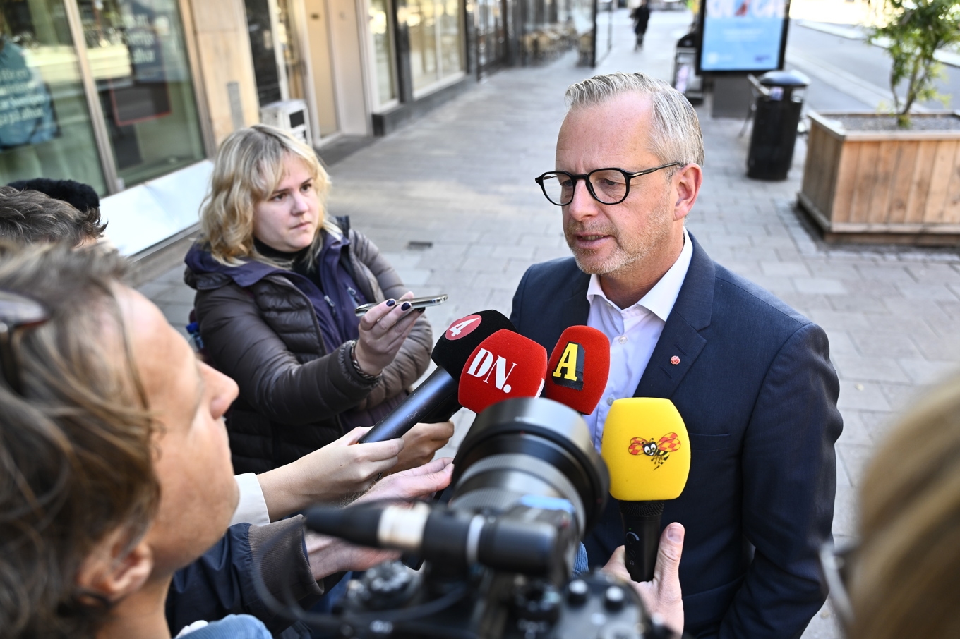 Socialdemokraternas ekonomisk-politiske talesperson Mikael Damberg, vid Socialdemokraternas partihögkvarter på Sveavägen, dagen efter valet. Foto: Martin Pahlmblad/TT