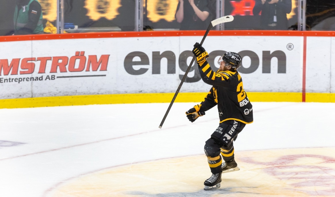 Skellefteås Mikkel Aagaard blev målskytt direkt. Arkivbild. Foto: Pär Bäckström/TT