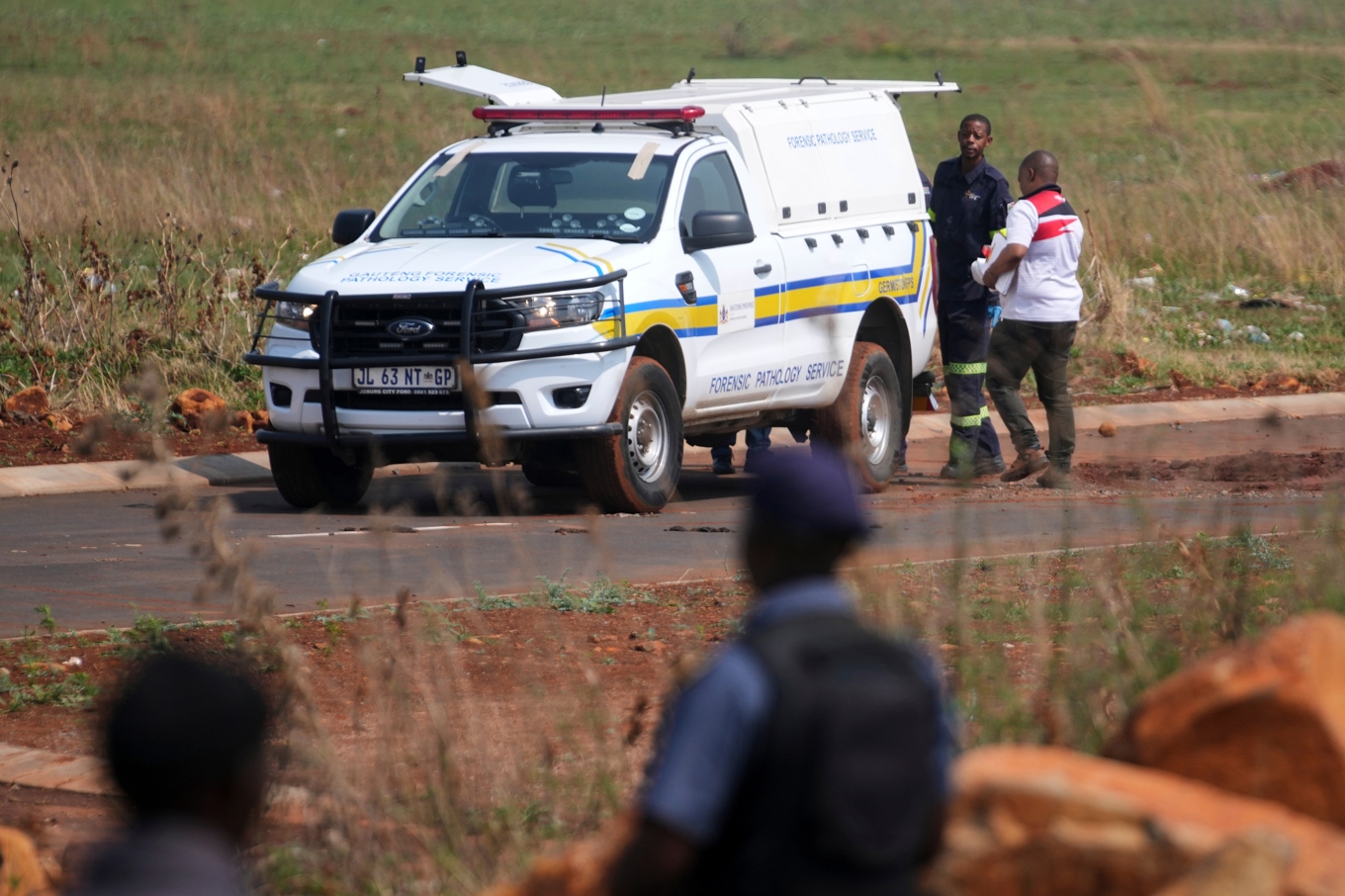 För bara en vecka sedan hittades en kvinna dödad strax utanför Johannesburg. Polisen utfärdade då en allmän varning. Foto: Themba Hadebe /AP/TT