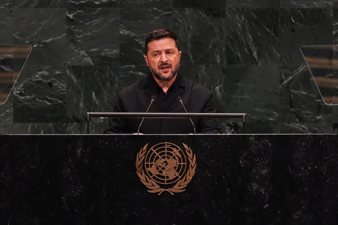 Ukrainas president Volodymyr Zelenskyj under sitt tal i FN:s generalförsamling i onsdags. Foto: Heather Khalifa/AP/TT