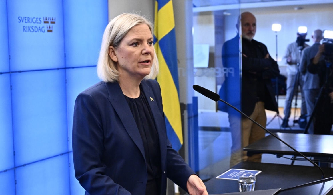 Socialdemokraternas partiledare Magdalena Andersson (S) under pressträffen i riksdagen. Foto: Jonas Ekströmer/TT