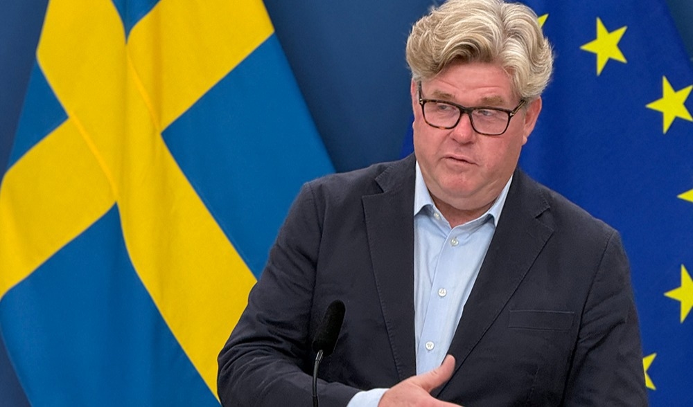 Justitieminister Gunnar Strömmer (M) presenterar nya verktyg för polisen för att bekämpa gängen och sexualbrott mot barn. Foto: Staffan Erfors