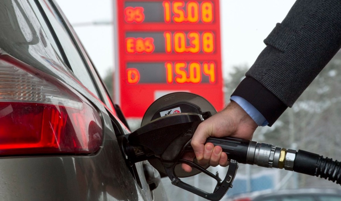 Syftet med åtgärderna är inte att sänka priset vid pump. Arkivbild. Foto: Fredrik Sandberg/ TT