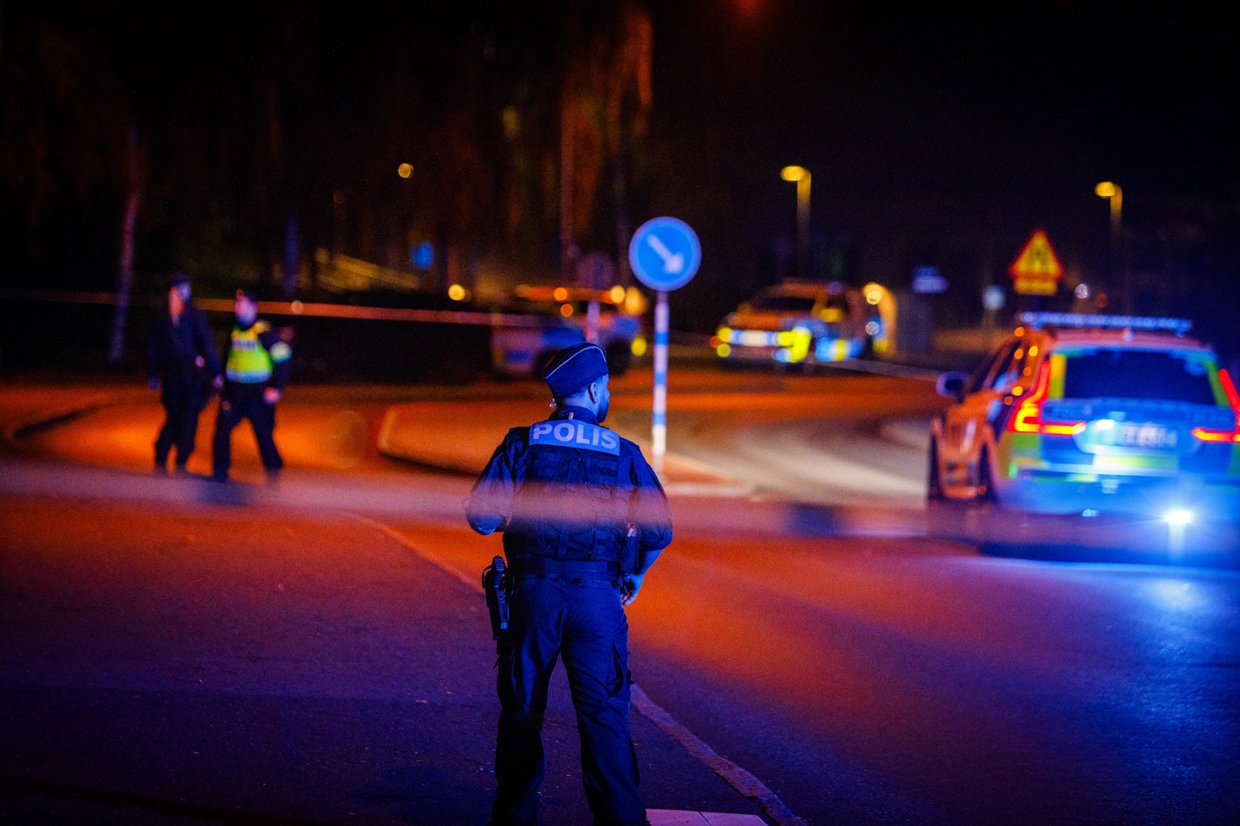 Polisen arbetar på plats i Jönköping efter en skottlossning i Norrahammar. Foto: Mattias Landström/TT