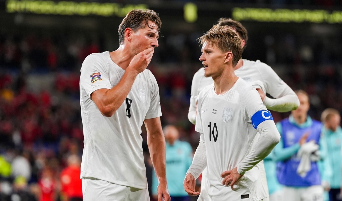 Besviket i Norge efter 1–2 mot Wales. Foto: Lise Åserud/NTB/TT