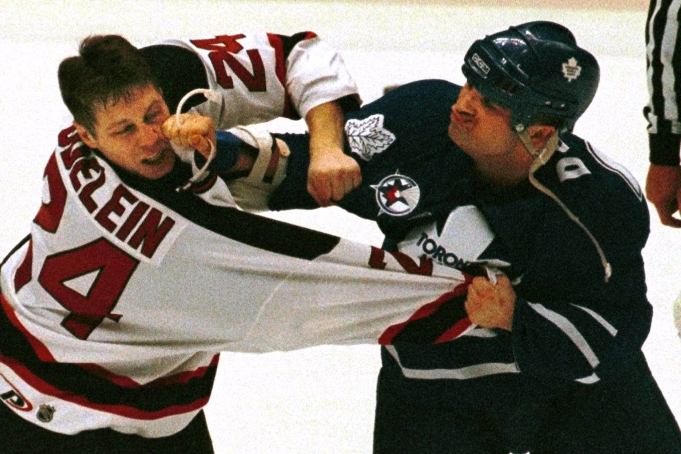 Lyle Odelein, till vänster, var en känd slagskämpe och är en av Montreals mest utvisade spelare någonsin. Arkivbild. Foto: Bill Kostroun/AP/TT