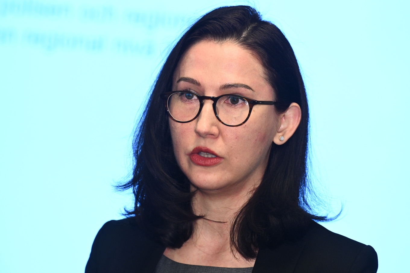 Aida Hadzialic (S), finansregionråd Region Stockholm, hoppades på ett styre med L och KD. Foto: Claudio Bresciani/TT