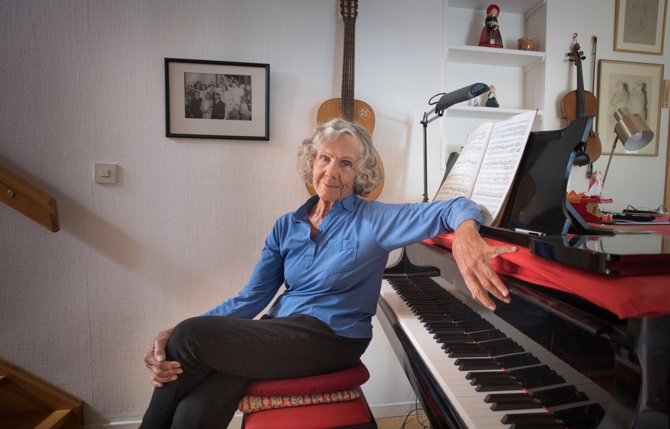 Musikern och textförfattaren Gullan Bornemark vid pianot. Arkivbild från 2017. Foto: Staffan Löwstedt/SvD/TT