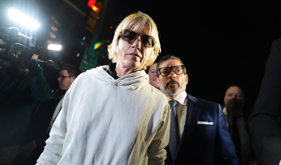 Selma Blair lämnar domstolen dagen efter incidenten. Arkivbild. Foto: Ryan Murphy/AP/TT