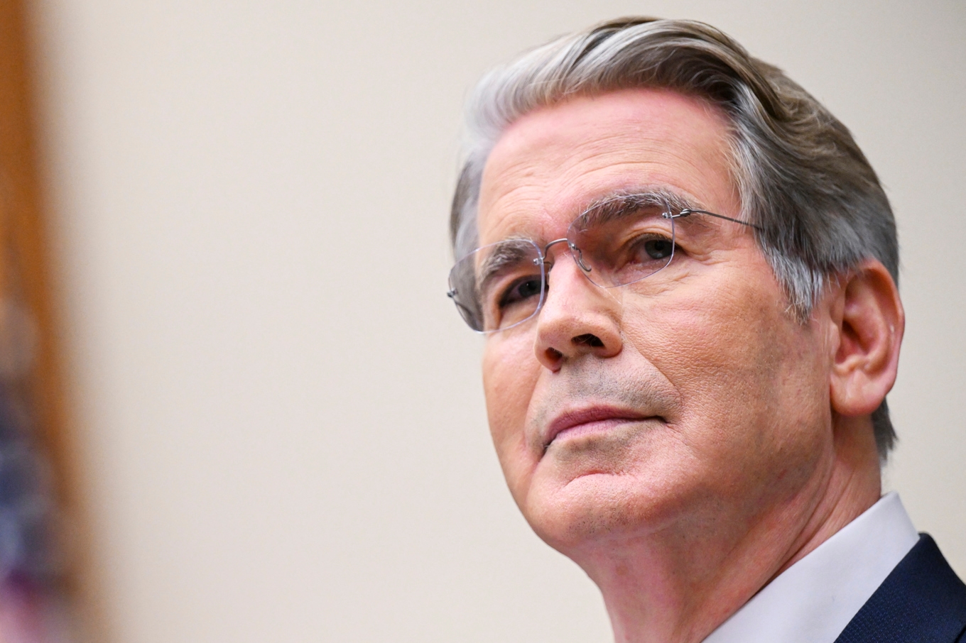 USA:s finansminister Scott Bessent vittnar under en utfrågning i representanthusets finansutskott om läget i det internationella finansiella systemet. Foto: Roberto Schmidt/AFP via Getty Images