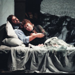 Arkivbild från februari 1997 med Luciano Pavarotti i rollen som Turiano med Mirella Freni i operan La Bohème på Turin Teatro Regio. (Foto: Grazia Neri/Ramella Alberto/AFP / Files )