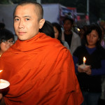 Indien, New Delhi: Tibetanska aktivister deltog i en ljusvaka och march för mänskliga rättigheter i Tibet. (Foto: Manan Vatsyayana/AFP)