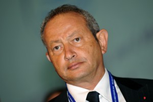 Den egyptiske affärsmannen Naguib Sawiris vill bilda ett bolag som ska köpa en ö till flyktingarna. Bilden från 2009. (Foto: Giuseppe Cacace /AFP/Getty Image)