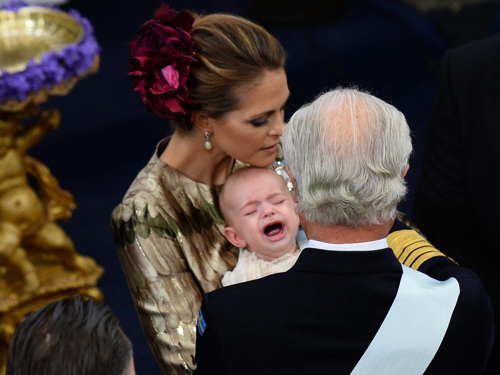 Två dagar efter prinsbröllopet födde prinsessan Madeleine sitt andra barn, en pojke som i oktober döptes till Nicolas. (Foto: Maja Suslin /TT-arkivbild)