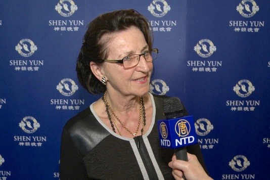 Renate Kirschke sade att Shen Yuns musik fyllde hennes sinne efter föreställningen på Grosses Festspielhaus, i Österrike. (Foto: NTD Television)