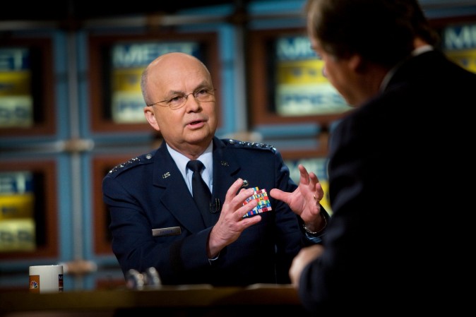 General Michael Hayden i direktsändning som CIA-chef 2008 under Meet the Press i Washington. (Foto: Brendan Smialowski/Getty Images for Meet the Press)