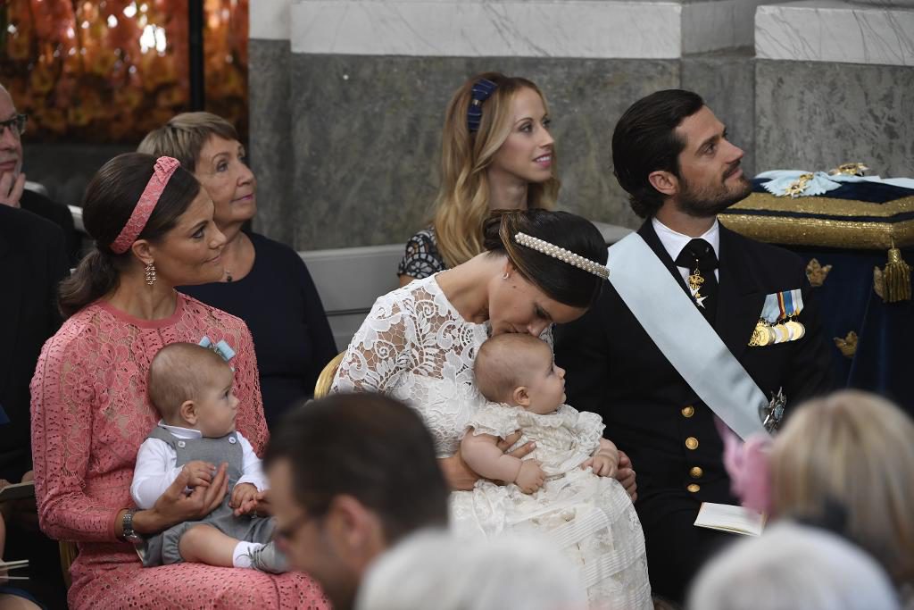 Prinsessan Sofia och ärkebiskop Antje Jackelén med prins Alexander under prins Alexanders dop i Drottningholms slottskyrka. (Foto: Jonas Ekströmer/TT)