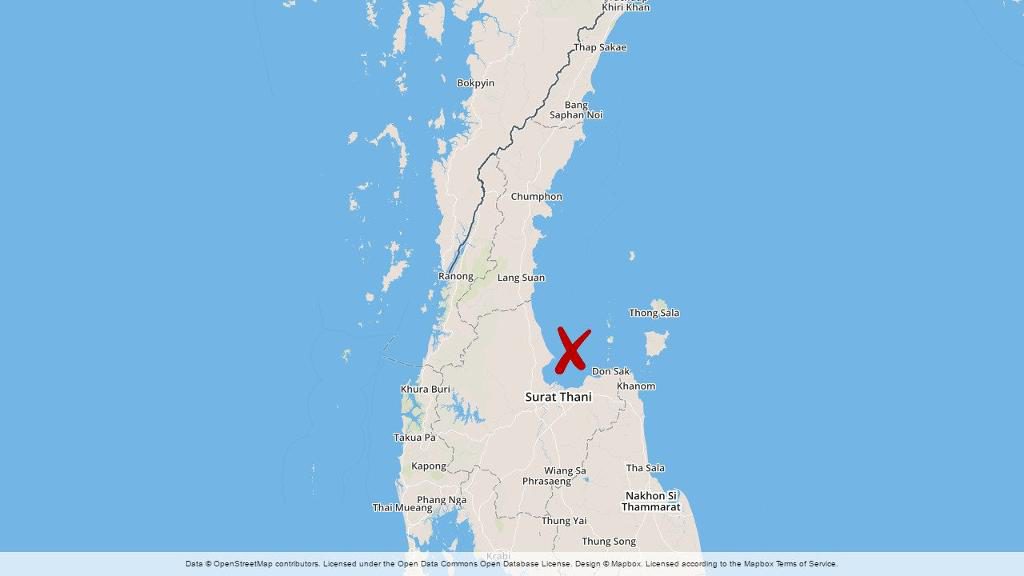 Skräpmassan siktades först i Chumphon.