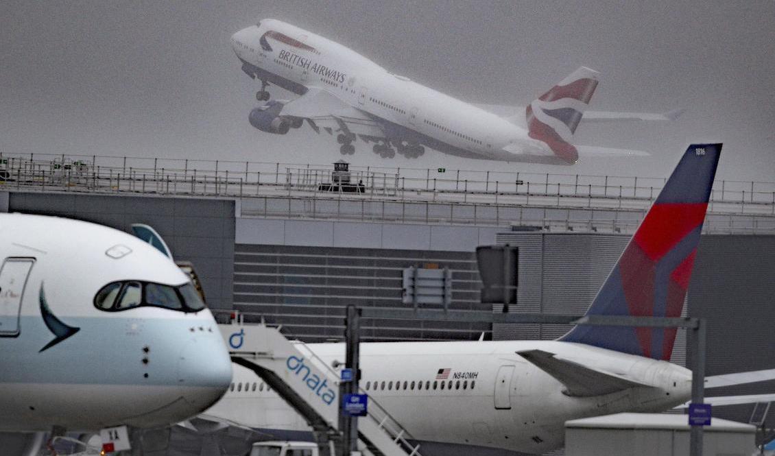 
Alla flygningar från Storbritannien till Nederländerna stoppas efter varningar om en ny smittsammare virusvariant i Storbritannien. Arkivbild. Foto: Steve Parsons/AP/TT                                            