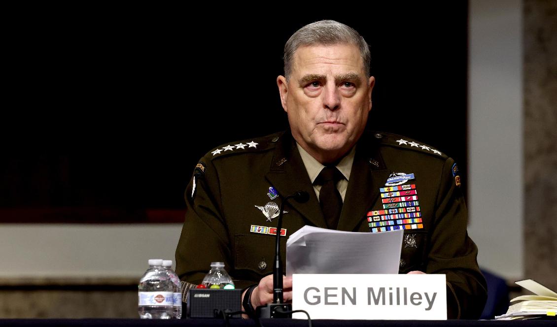 Den amerikanske försvarschefen Mark Milley talar vid en utfrågning i senaten den 10 juni. Utfrågningen gällde försvarsbudgeten för 2022. Foto: Anna Moneymaker/Getty Images