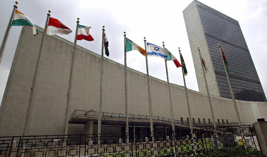 




Omröstningar i FN har inget med riktig demokrati att göra eftersom stater med diktaturinslag dominerar och demokratier befinner sig i en helt underlägsen ställning. Foto: Don Emmert/AFP via Getty Images                                                                                                                                                                                                                            