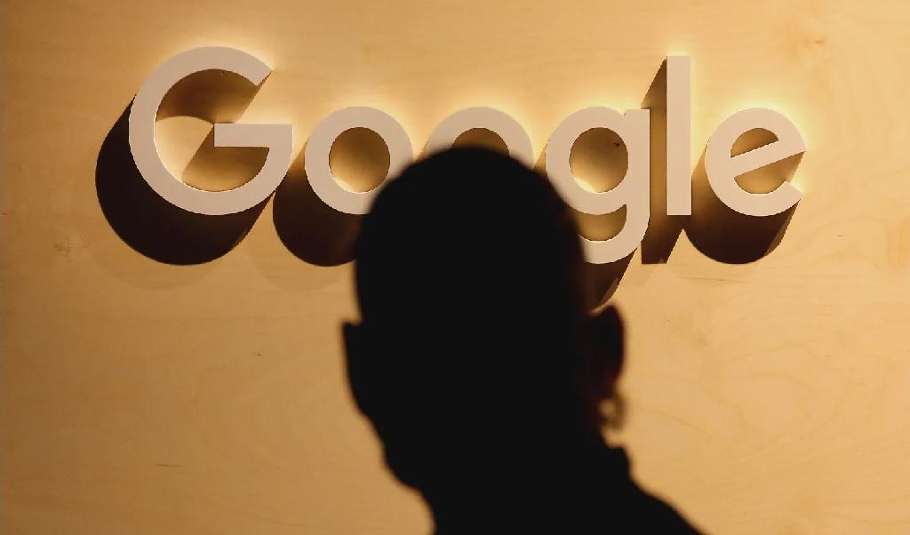 

En Google-logotyp vid en festival i Berlin, 2022. Googles ansvar för att på begäran ta bort data ur sina sökresultat har prövats i EU-domstolen.
Foto: Sean Gallup/Getty Images                                                                                        