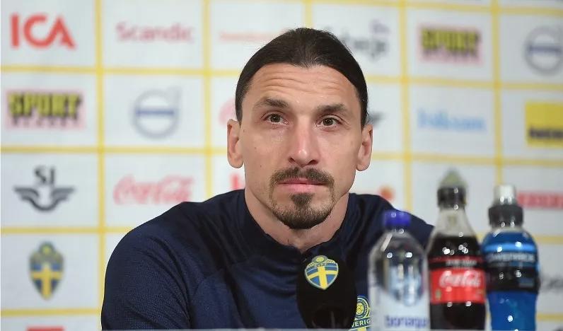Zlatan Ibrahimovic planerar för sin comeback på fotbollsplanen efter knäskadan som tvingade honom till operation efter AC Milans ligaseger.Foto: Jonathan Nackstrand/AFP via Getty Images
