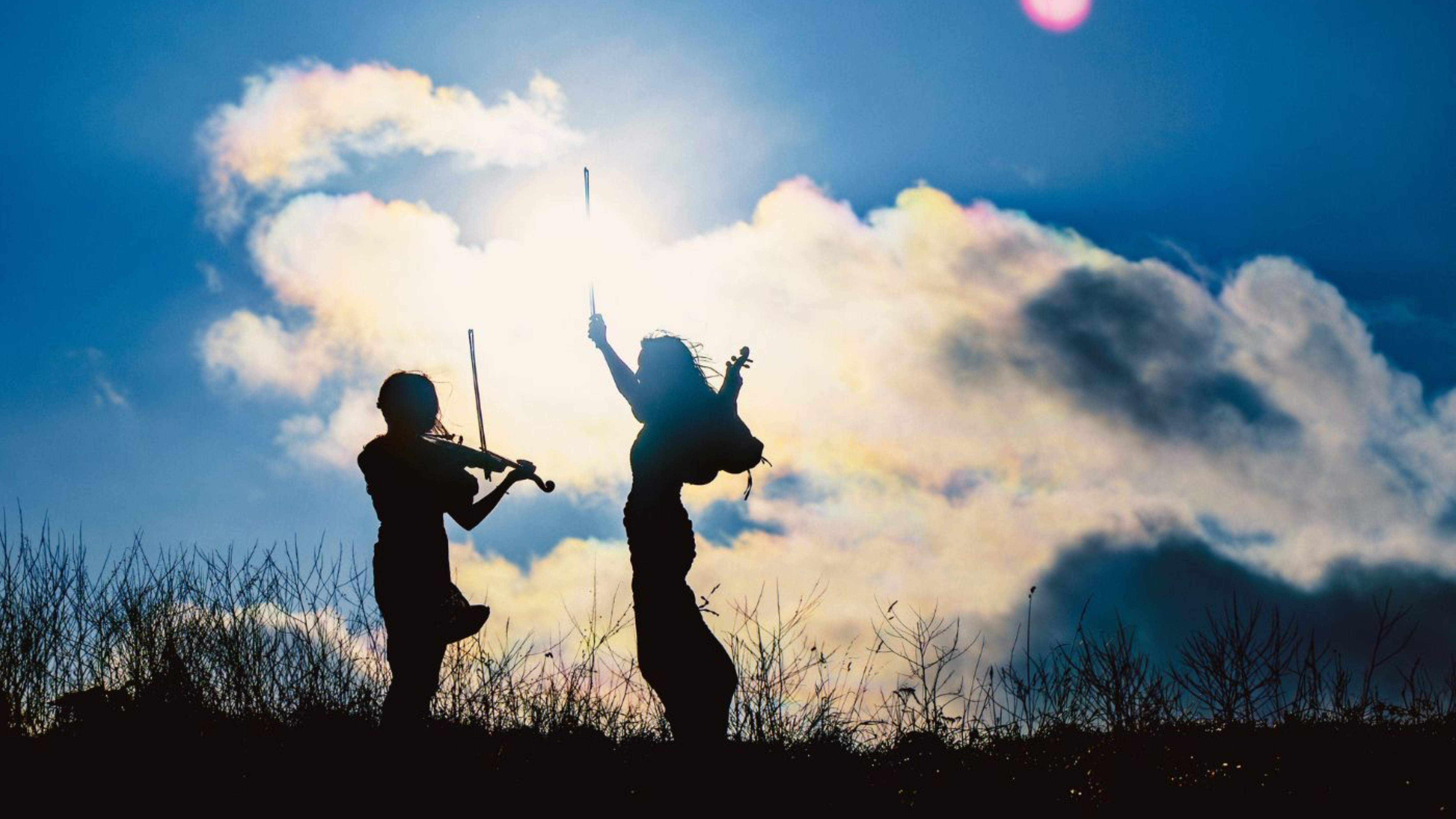 Långbacka/Bådagård är aktuella med en ny singel och ett kommande album, som släpps i april. Foto: Clap your hands