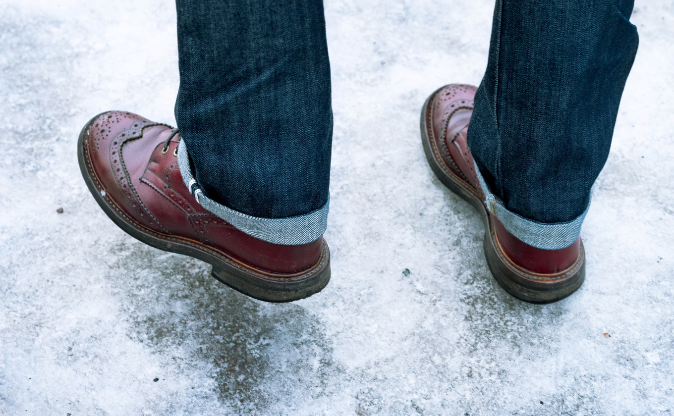 Även fotgängare ska vara försiktiga under lördagskvällen och söndagsmorgonen på grund av halka i norra Norrland. Arkivbild. Foto: Claudio Bresciani/TT