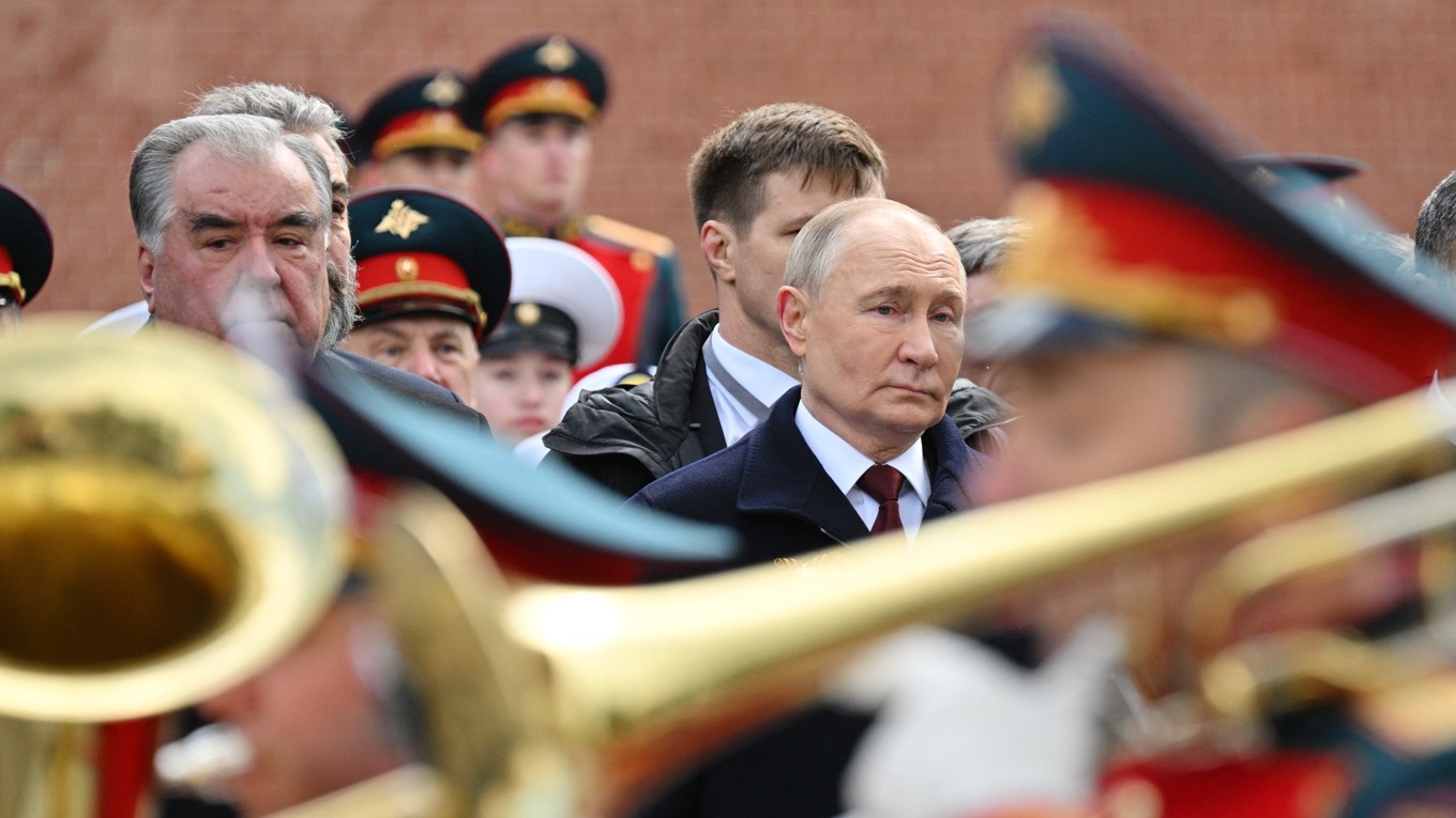 Vladimir Putin, liksom Iran, Turkiet och Kina, kan känna sig oerhört nöjda över det stora moraset kring MPF:s generaldirektör, enligt Lotta Gröning. Foto: Ramil Sitdikov/POOL/AFP via Getty Images