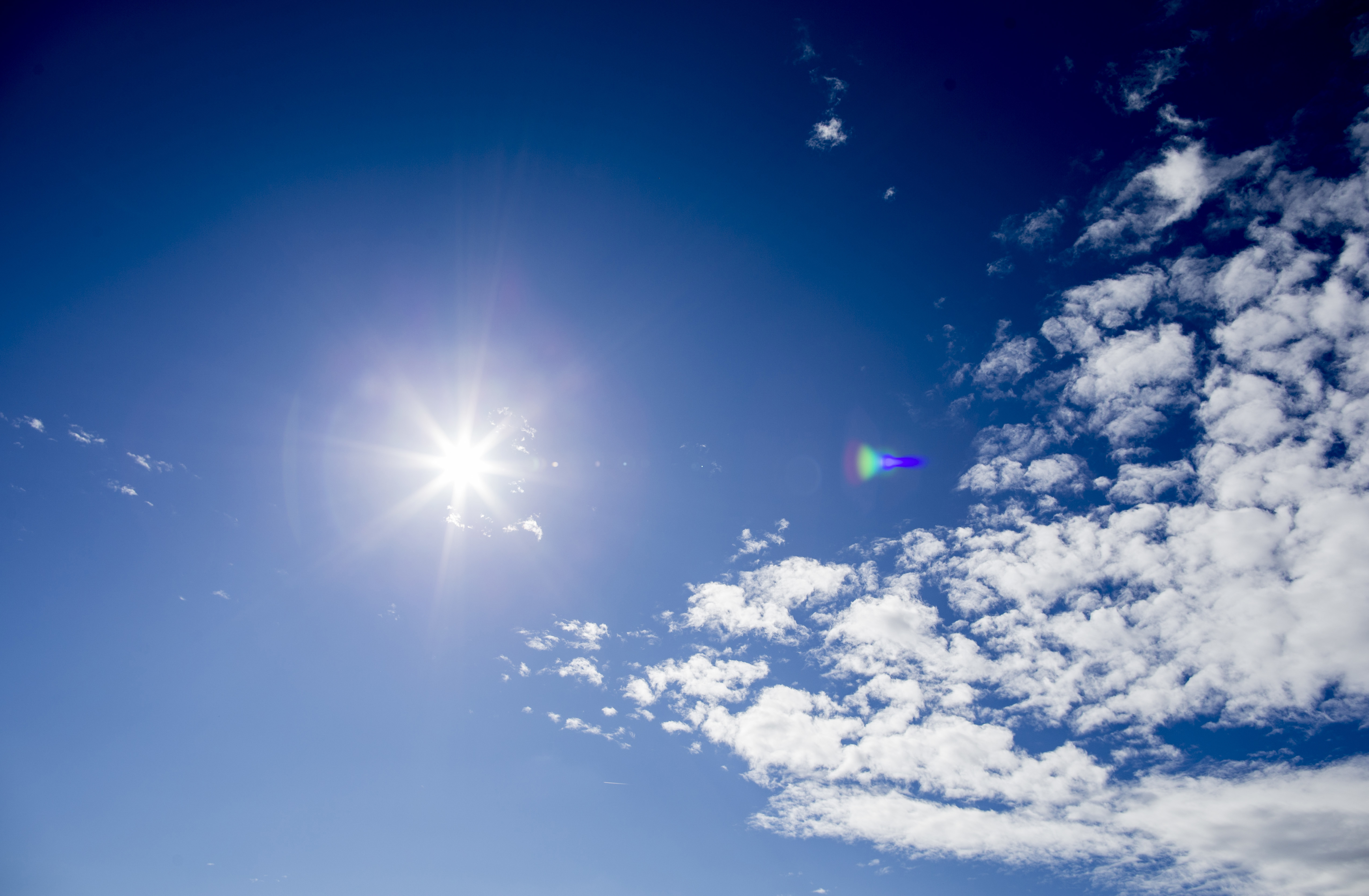 Det väntas bli soligt i stora delar av landet under helgen. Arkivbild. Foto: Grøtt, Vegard Wivestad/NTB/TT