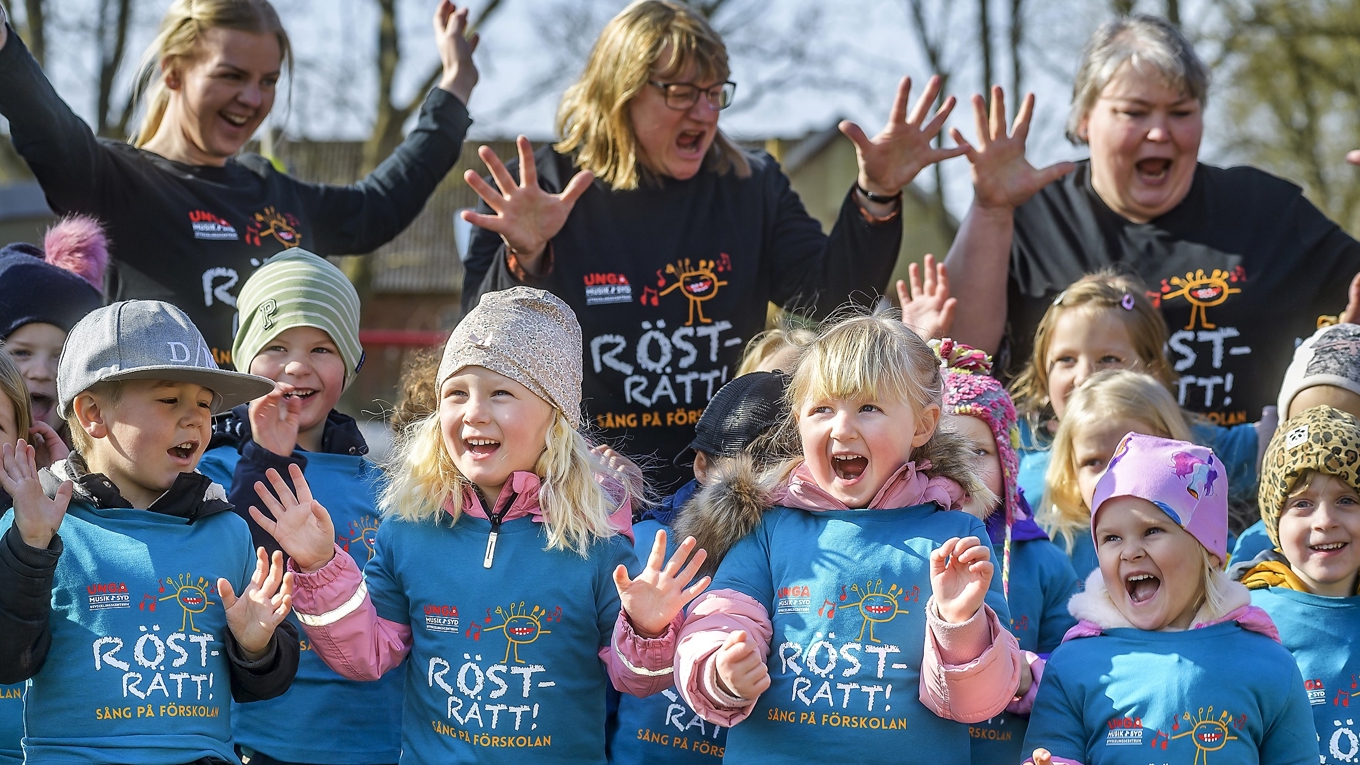 Det landsomfattande projektet ”Rösträtt – sång på förskolan”, som syftar till att stärka sångens roll i förskolan, gästar Kulturhuset i Stockholm. Då är representanter på plats för att inspirera och svara på frågor. Foto: Ruona 21