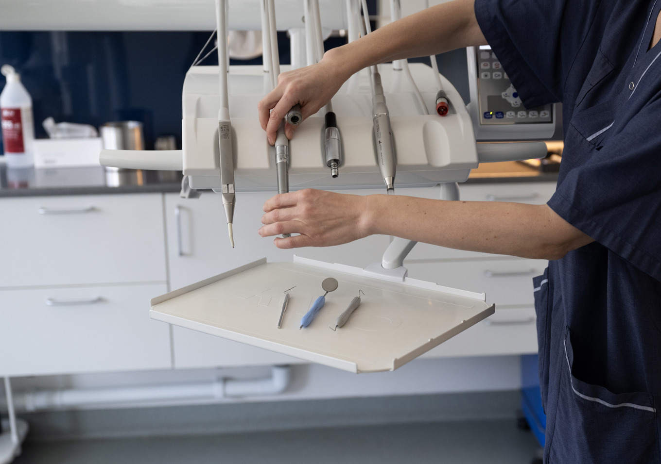 En kvinna blev hemskickad från tandläkaren trots tecken på infektion och avled ett par månader senare. Arkivbild. Foto: Fredrik Sandberg/TT