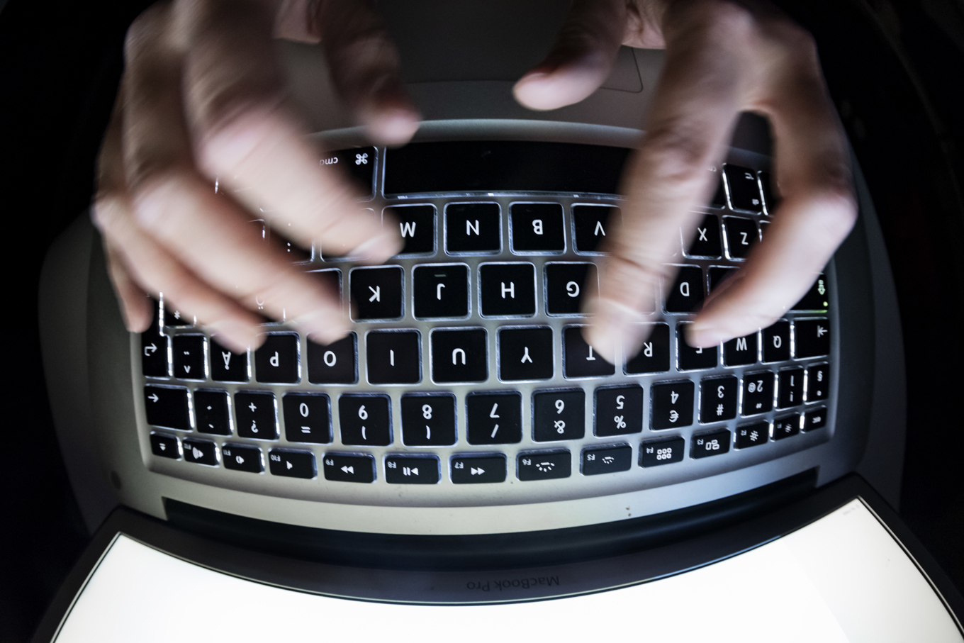 Internetleverantören måste lämna ut uppgifter om vilka personer som står bakom vissa IP-adresser. Arkivbild. Foto: Naina Helén Jåma/TT