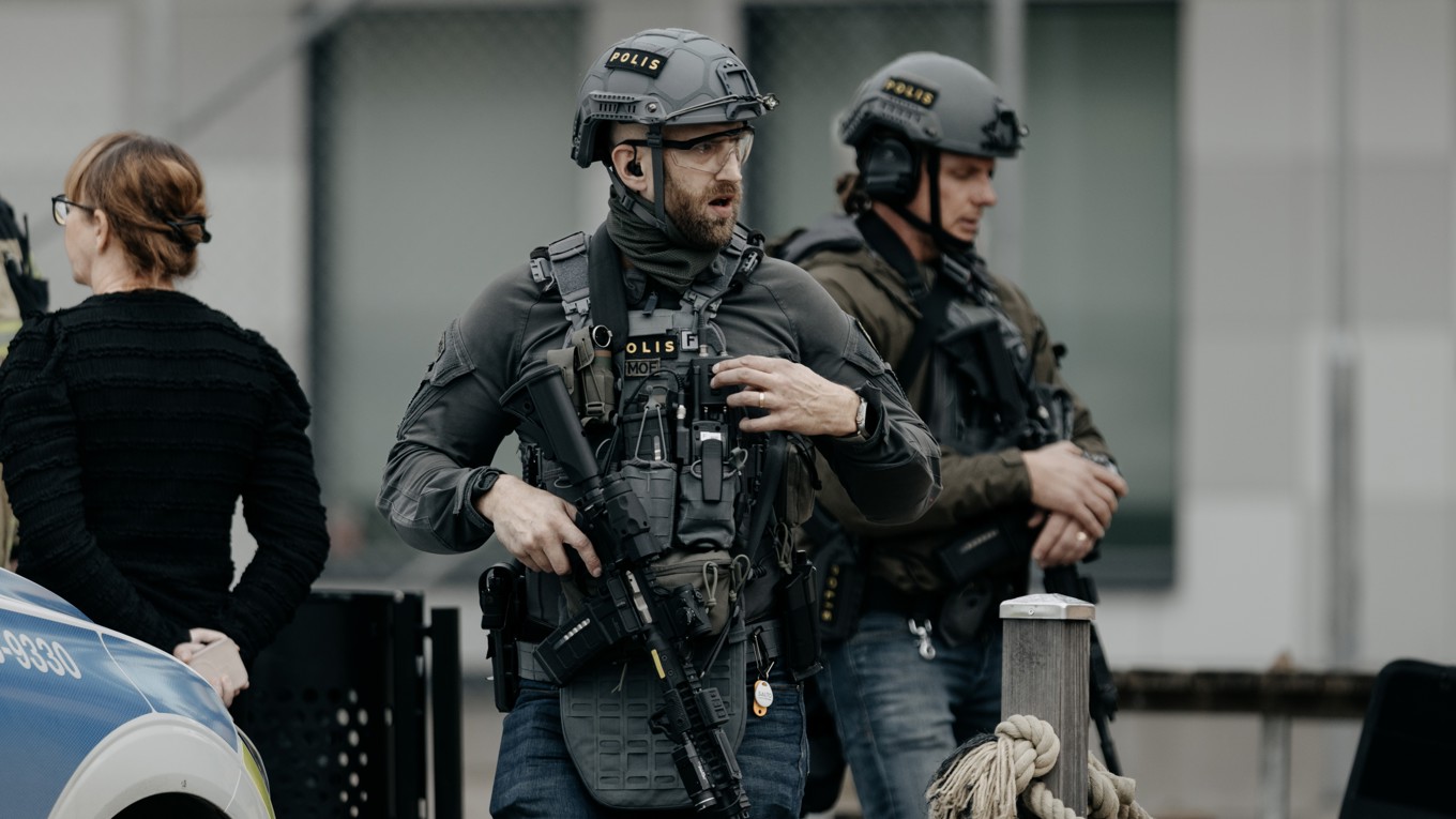 I händelse av krig ska polisen upprätthålla sin vanliga verksamhet – inte delta i strid. Foto: Pavel Koubek/TT