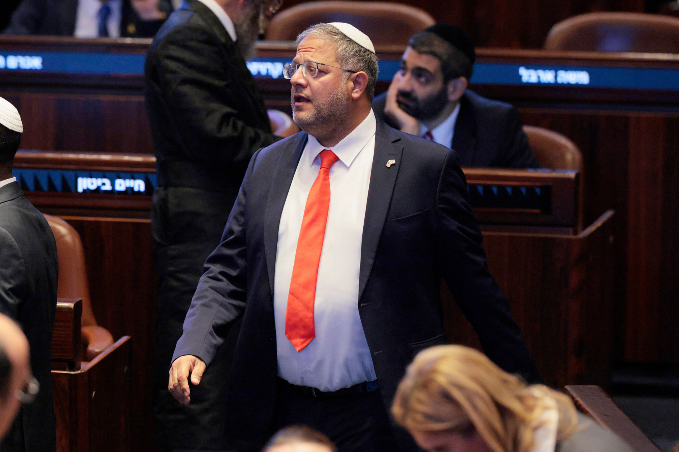 Israels ultranationalistiske säkerhetsminister Itamar Ben-Gvir leder det parti som lagt fram lagförslaget om dödsstraff. Bild tagen i Israels parlament, knesset, i Jerusalem i oktober. Foto: Chip Somodevilla/AP/TT