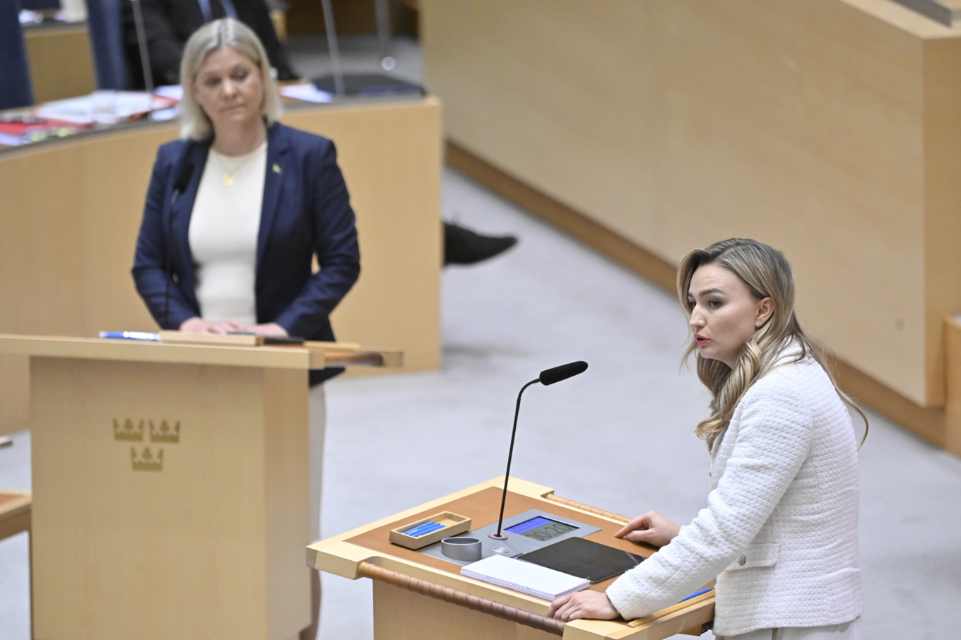 Magdalena Andersson (S) och Ebba Busch (KD) under partiledardebatt i riksdagen. Arkivbild. Foto: Henrik Montgomery/TT