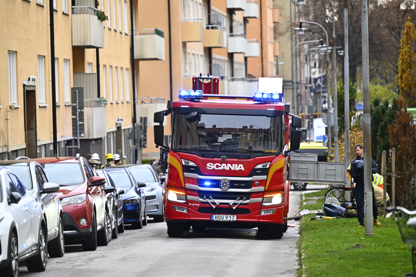 Det har brunnit i ett flerfamiljshus på Gärdet i Stockholm. Foto: Anders Wiklund/TT