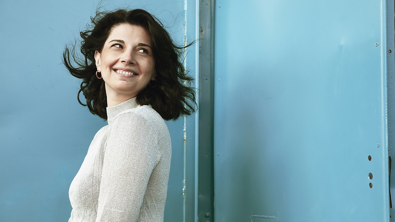 Den georgiska pianisten Nino Gvetadze är en av artisterna som medverkar på Frontside Festival i Göteborg. Foto: Sarah Wijzenbeek/Frontside Festival