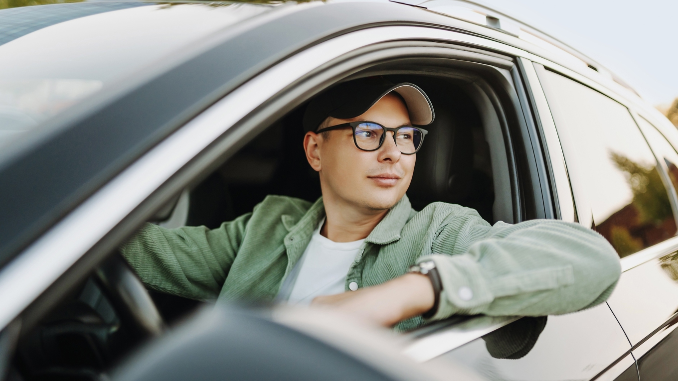 Från passagerarsätet kommer du aldrig att kunna bestämma färden och målet. Du måste själv sätta dig vid ratten. Foto: Shutterstock