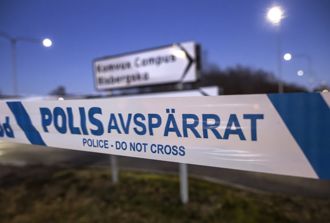 Polisavspärrningar vid Risbergska i Örebro efter skottdådet i fjol. Foto: Anders Wiklund/TT